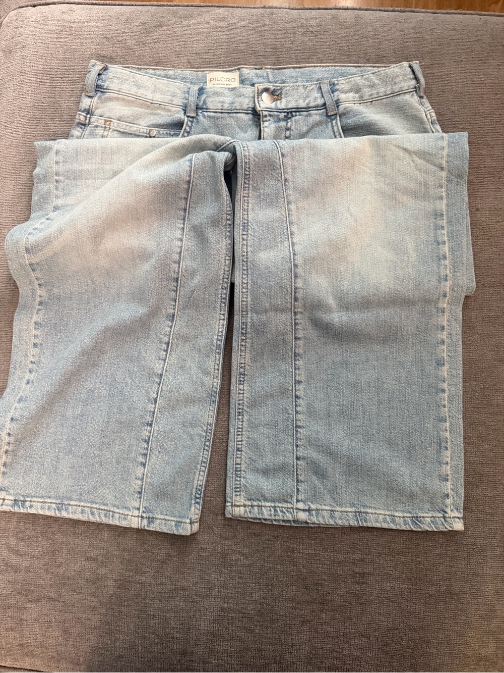 Pilcro barrel jeans  Women's Jeans in light wash - Picture 5 of 11